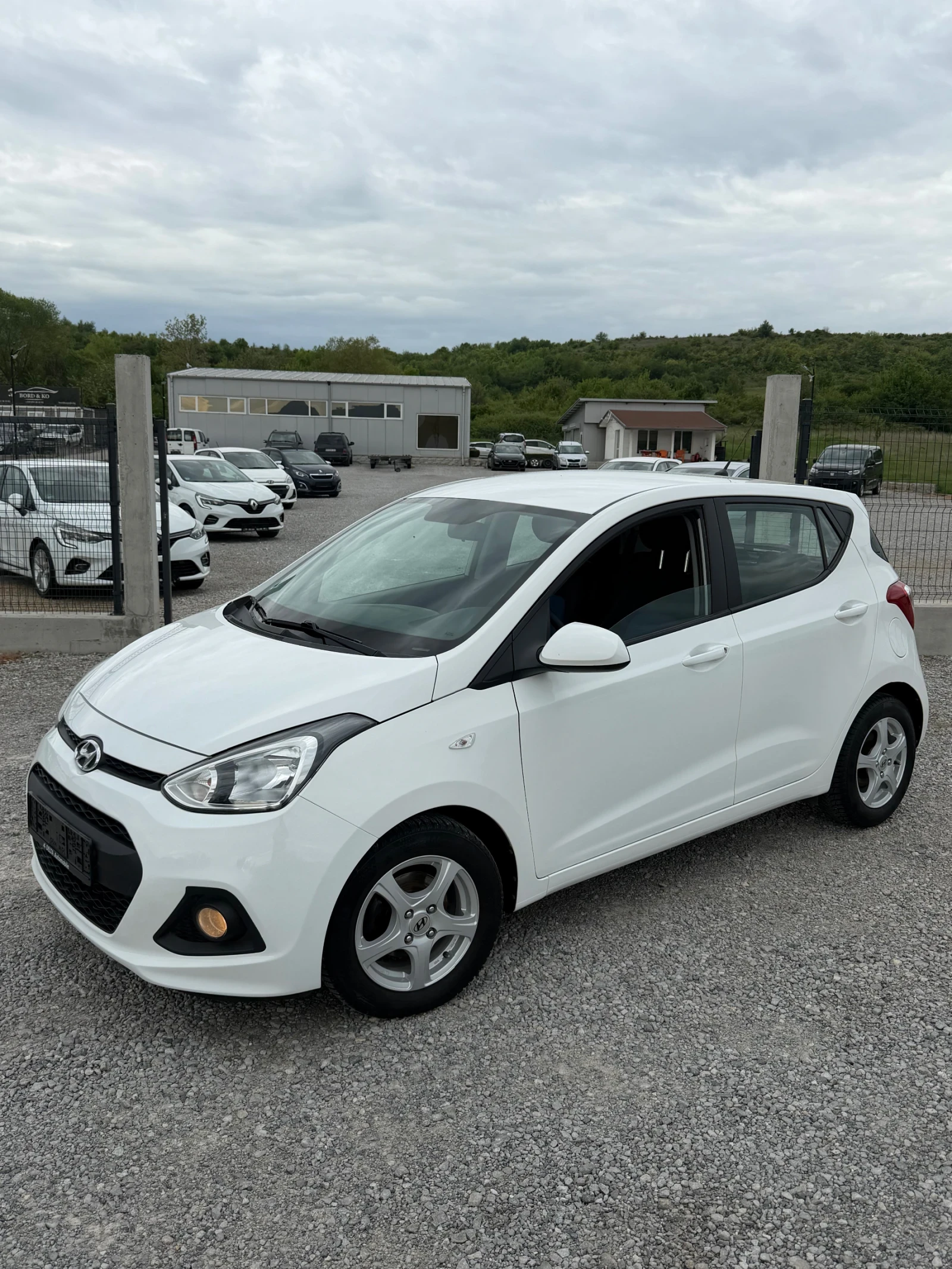 Hyundai I10 1.0i TUV COC SERVICE BOOK