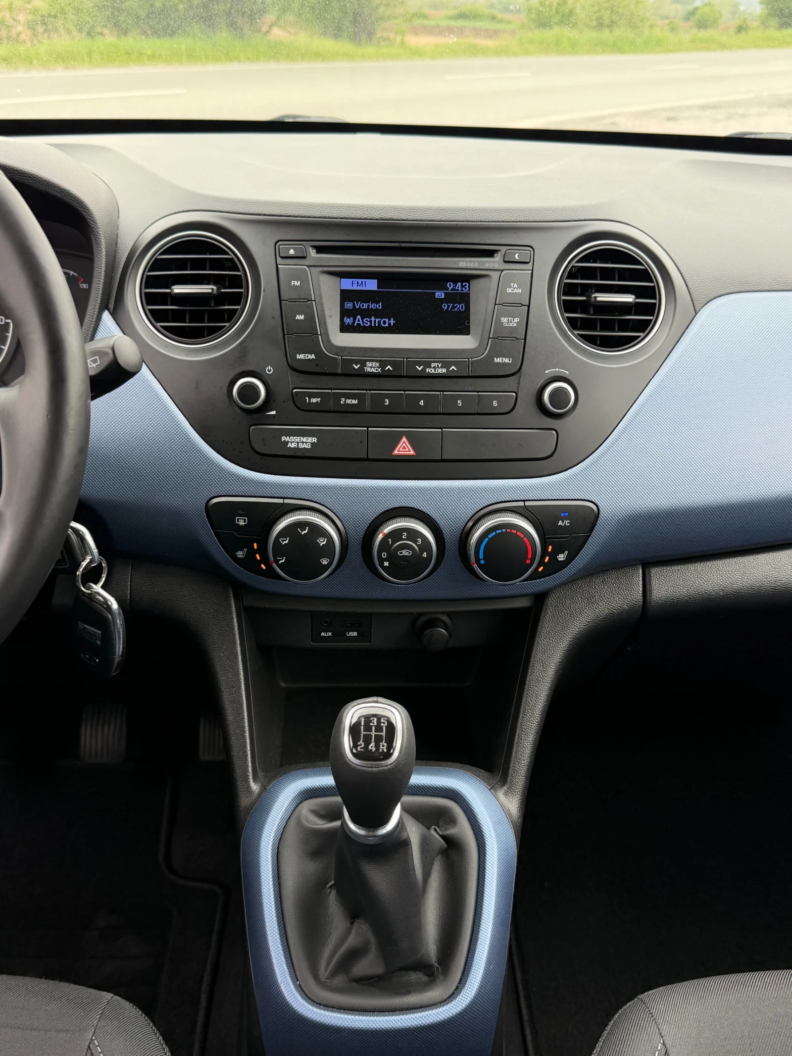 Hyundai I10 1.0i TUV COC SERVICE BOOK, снимка 14 - Автомобили и джипове - 54448840