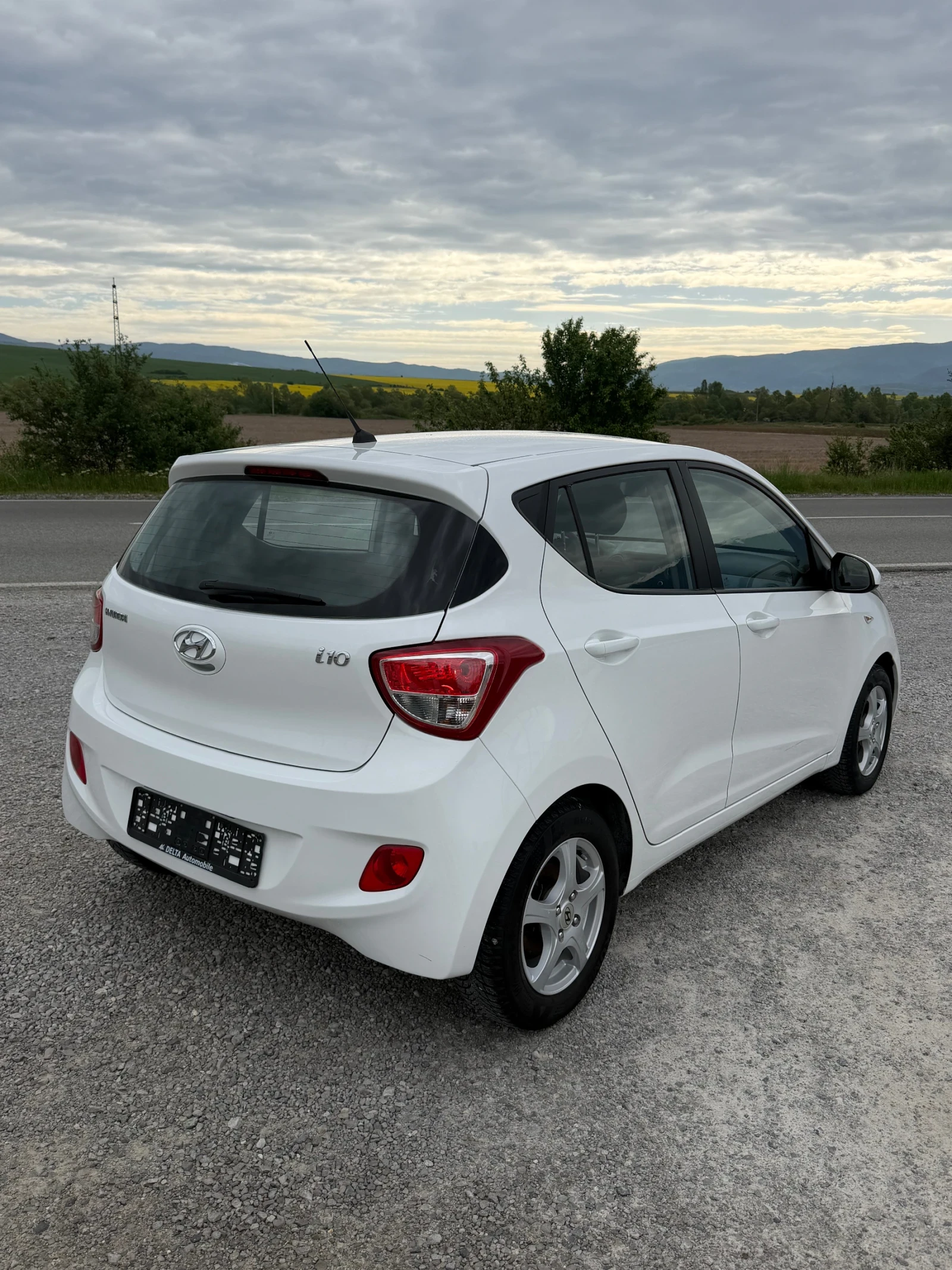Hyundai I10 1.0i TUV COC SERVICE BOOK, снимка 6 - Автомобили и джипове - 54448840