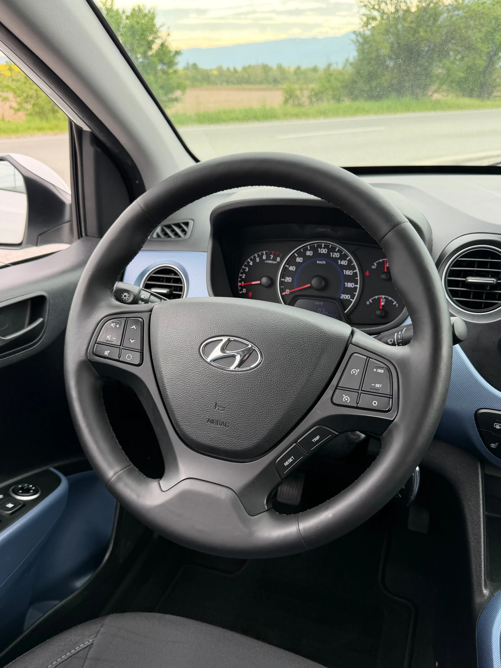 Hyundai I10 1.0i TUV COC SERVICE BOOK, снимка 13 - Автомобили и джипове - 54448840