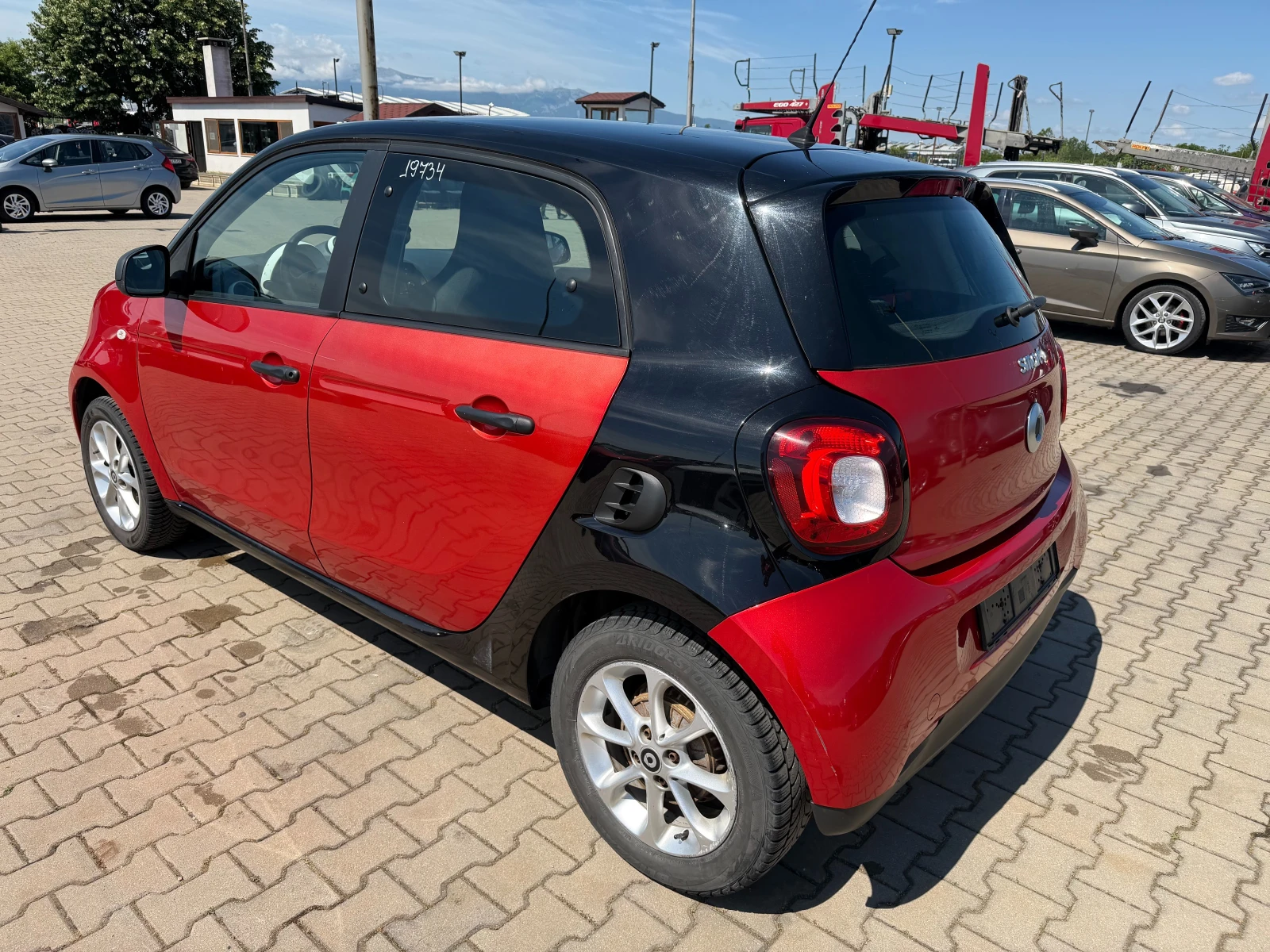 Smart Forfour 1.0i EURO 6, снимка 8 - Автомобили и джипове - 54928886