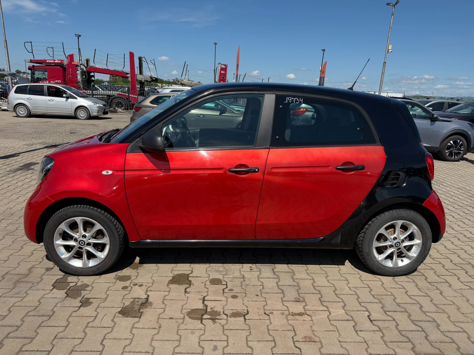 Smart Forfour 1.0i EURO 6, снимка 9 - Автомобили и джипове - 54928886