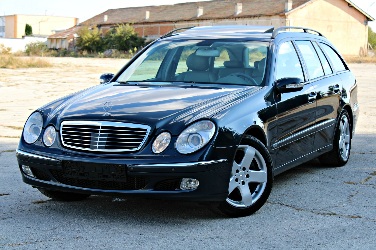 Mercedes-Benz E 500 V8 4-matic Distronic Швейцария