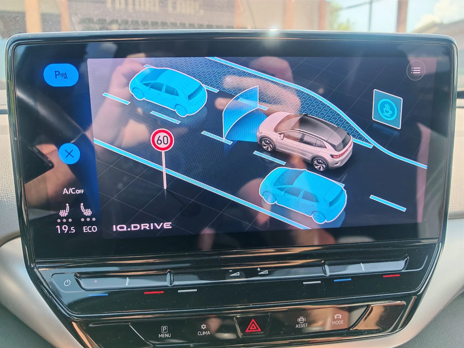 VW ID.4 82KWh 1ST MAX/PANO/HEADUP/ПАМЕТ/360CAM/SOH93%, снимка 14 - Автомобили и джипове - 55048914