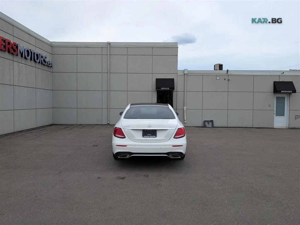 Mercedes-Benz E 350 * AWD * PANORAMA * Автокредит (Цена до България), снимка 4 - Автомобили и джипове - 55089857