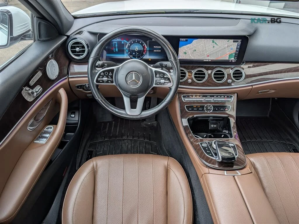 Mercedes-Benz E 350 * AWD * PANORAMA * Автокредит (Цена до България), снимка 14 - Автомобили и джипове - 55089857
