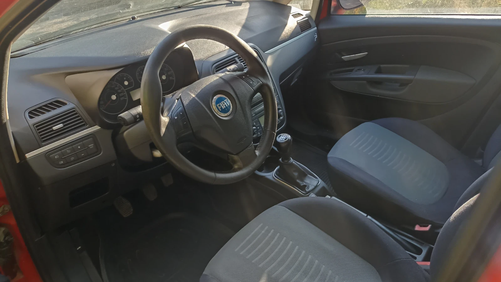Fiat Punto MultiJet, снимка 6 - Автомобили и джипове - 55192205
