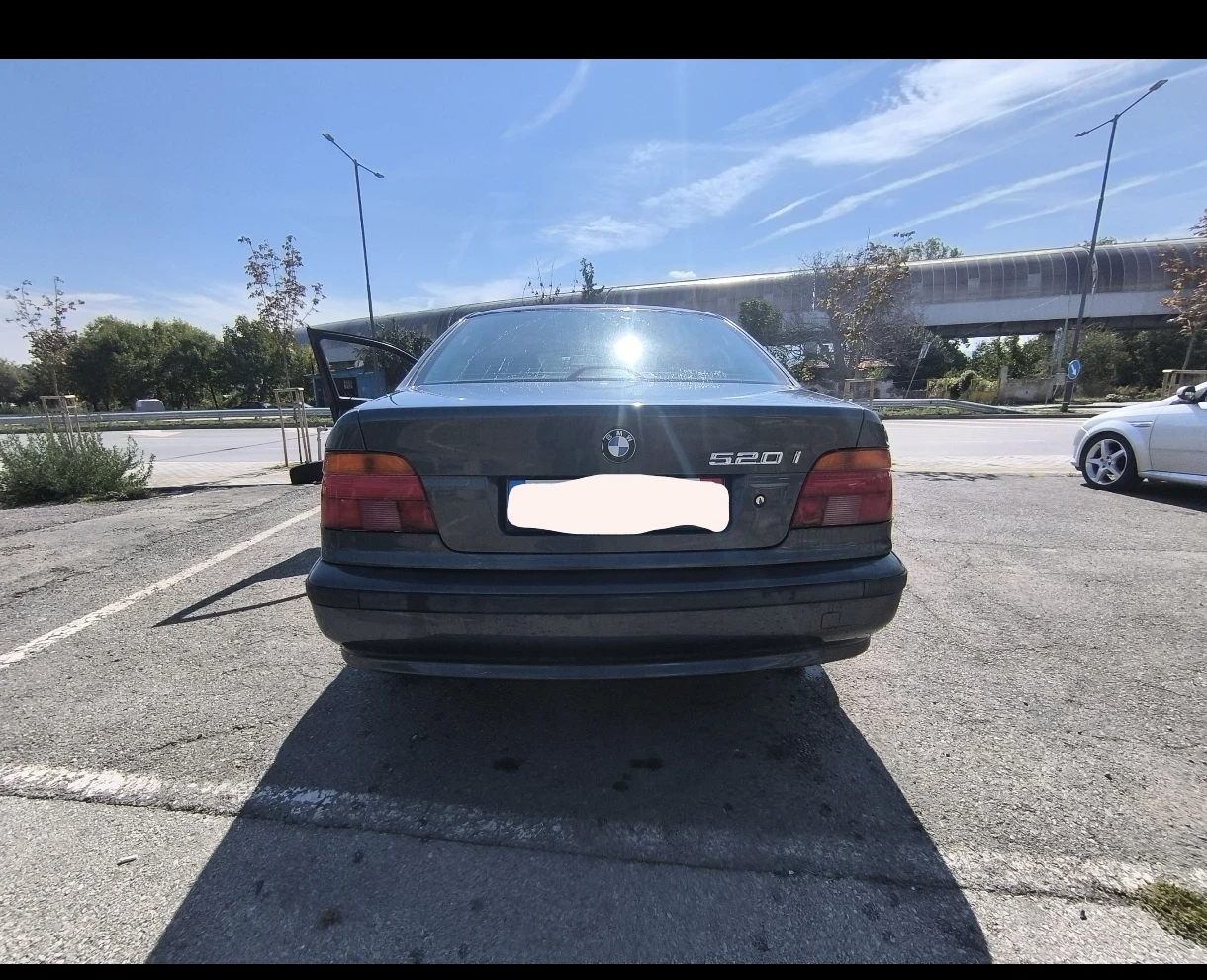 BMW 520 200i, снимка 2 - Автомобили и джипове - 55638877