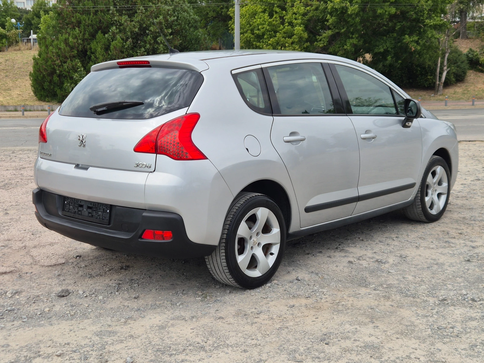 Peugeot 3008 1.6HDI 109кс, снимка 4 - Автомобили и джипове - 55654308