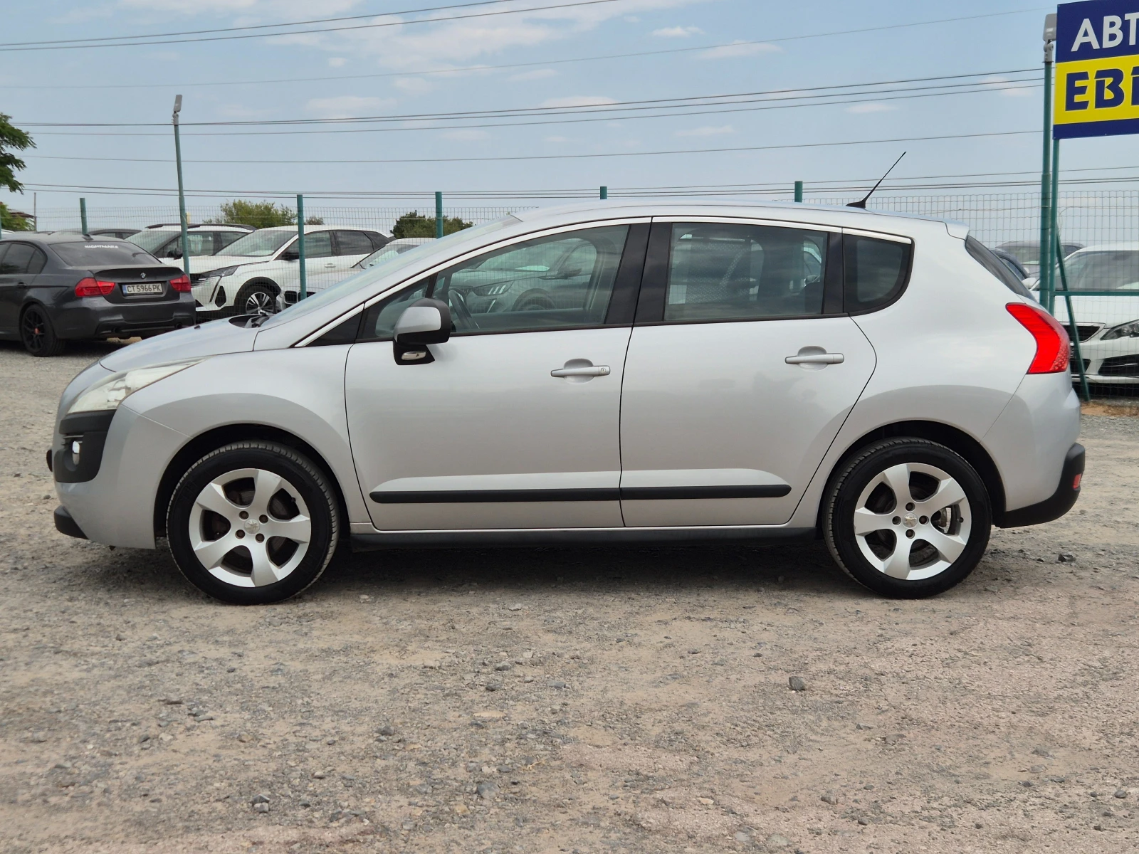 Peugeot 3008 1.6HDI 109кс, снимка 12 - Автомобили и джипове - 55654308