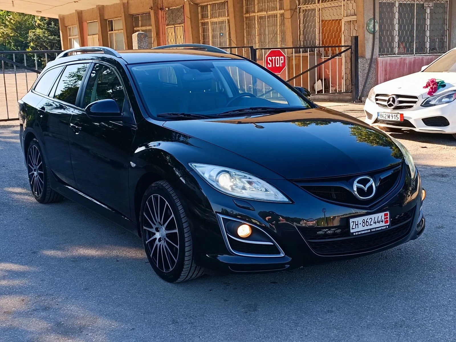 Mazda 6 2.5i-170кс-ШВЕЙЦАРИЯ-РЪЧКА-6ск-FACELIFT-KEYLESS, снимка 2 - Автомобили и джипове - 55729187