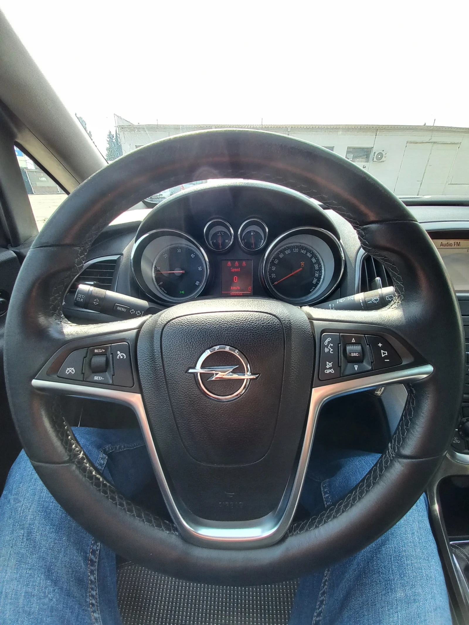 Opel Astra, снимка 15 - Автомобили и джипове - 55755549