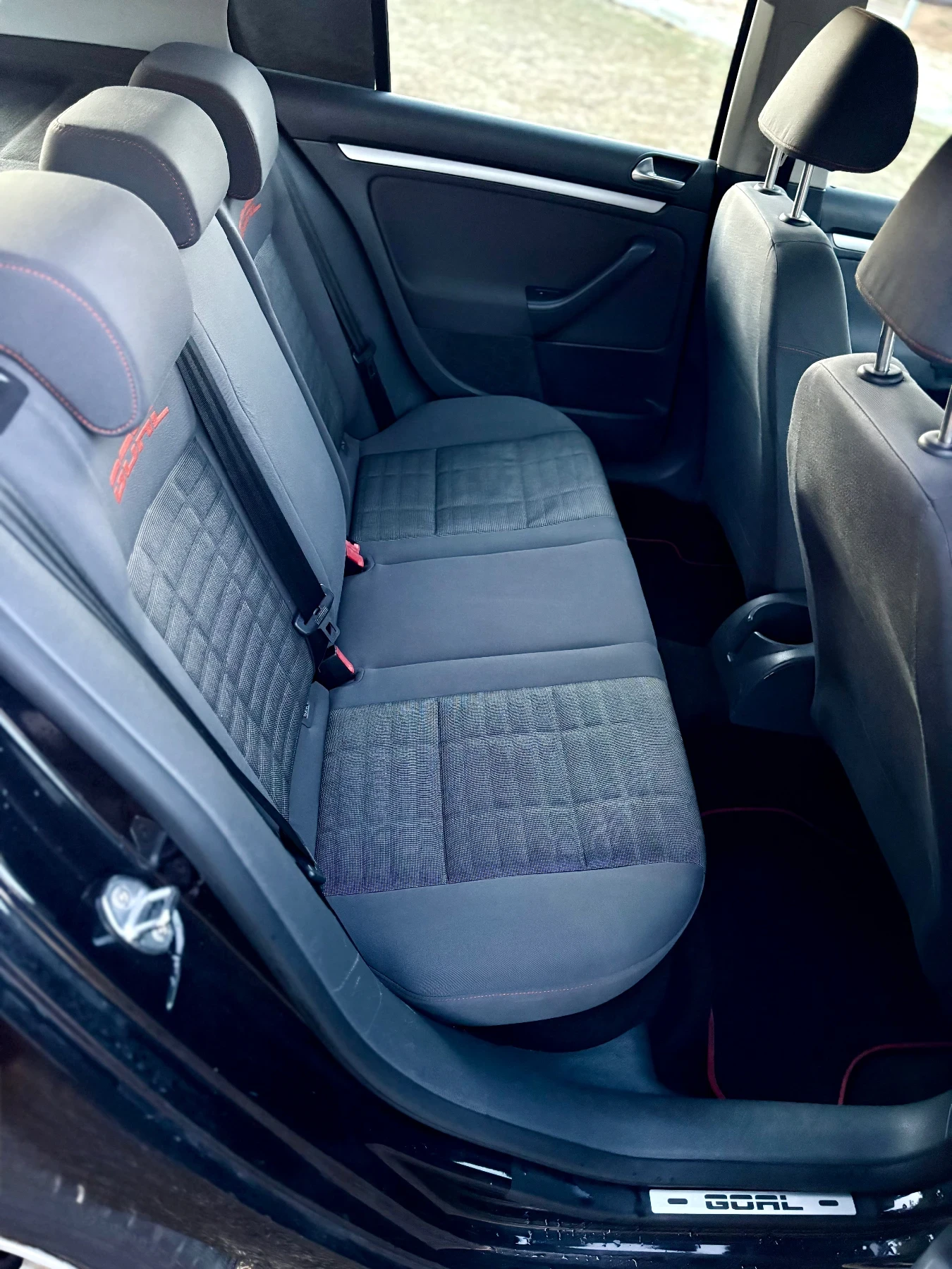 VW Golf 1.6  Газ. Инж. Сложен на 30.03.2026г, снимка 12 - Автомобили и джипове - 55868173