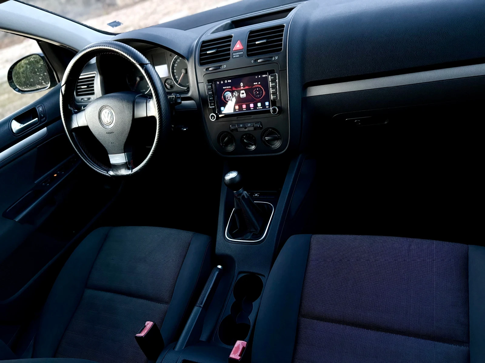VW Golf 1.6  Газ. Инж. Сложен на 30.03.2026г, снимка 6 - Автомобили и джипове - 55868173