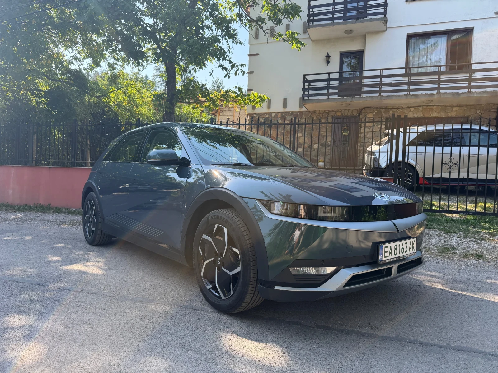 Hyundai Ioniq 5 72.6 kwh 218к.с., снимка 3 - Автомобили и джипове - 55941243