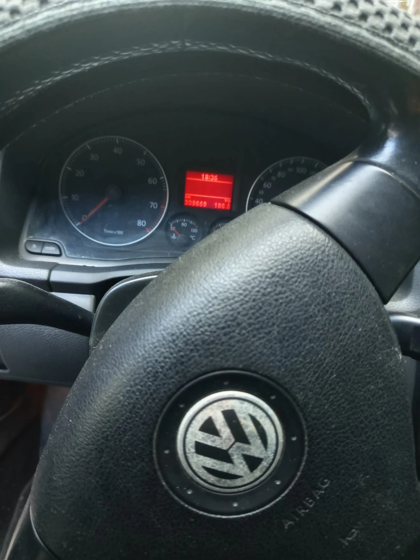 VW Golf, снимка 5 - Автомобили и джипове - 56247047
