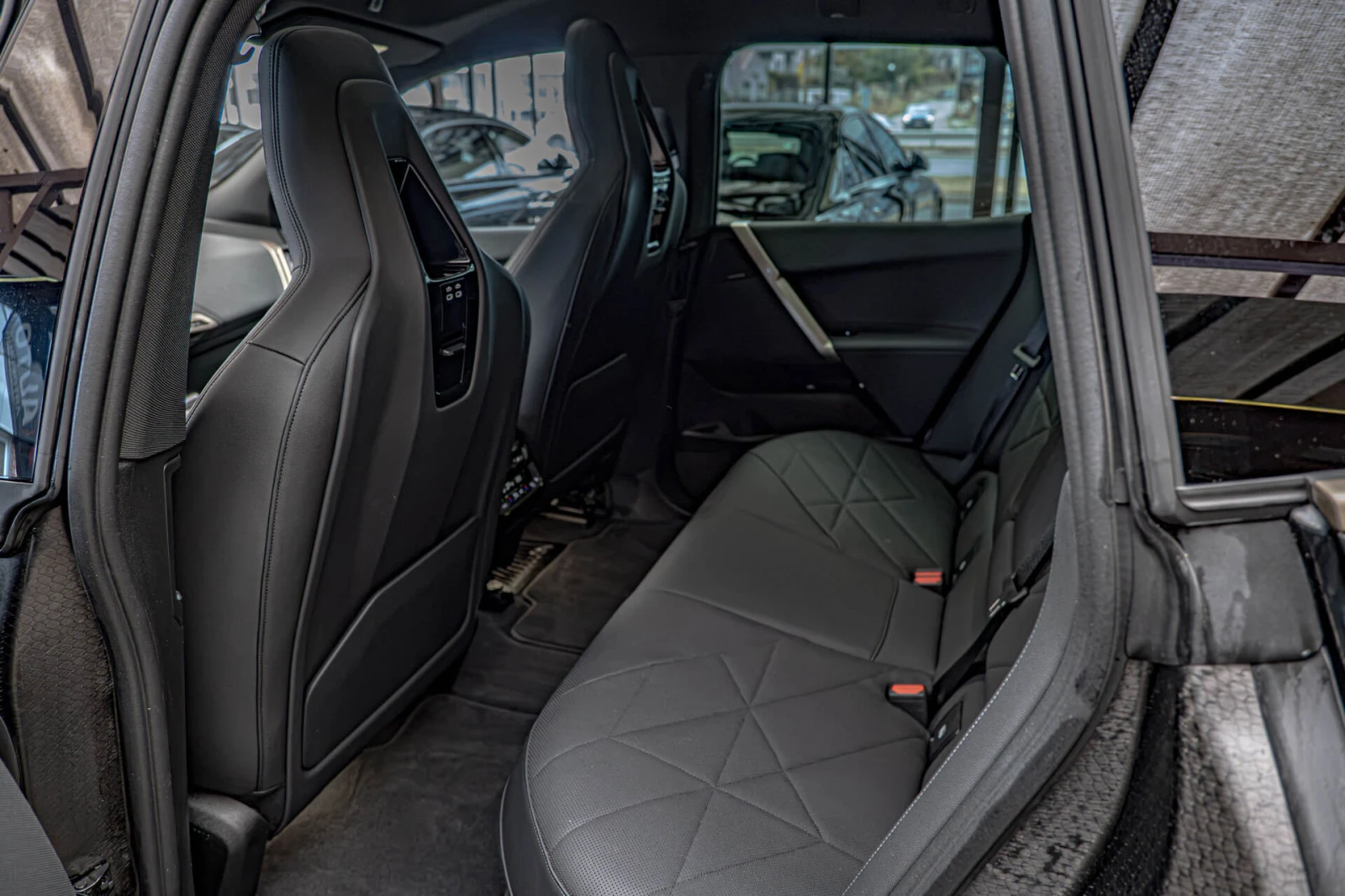 BMW iX 50xDrive/HuD/Harman Kardon/Soft Close/������ 360/ | Mobile.bg � ����������� 9