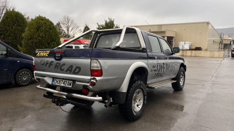 Mitsubishi L200, снимка 4 - Автомобили и джипове - 49531959