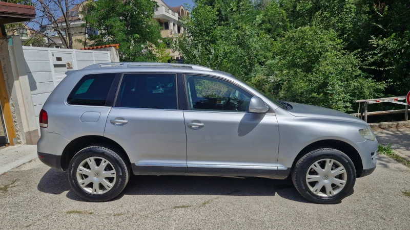 VW Touareg, снимка 4 - Автомобили и джипове - 52410199
