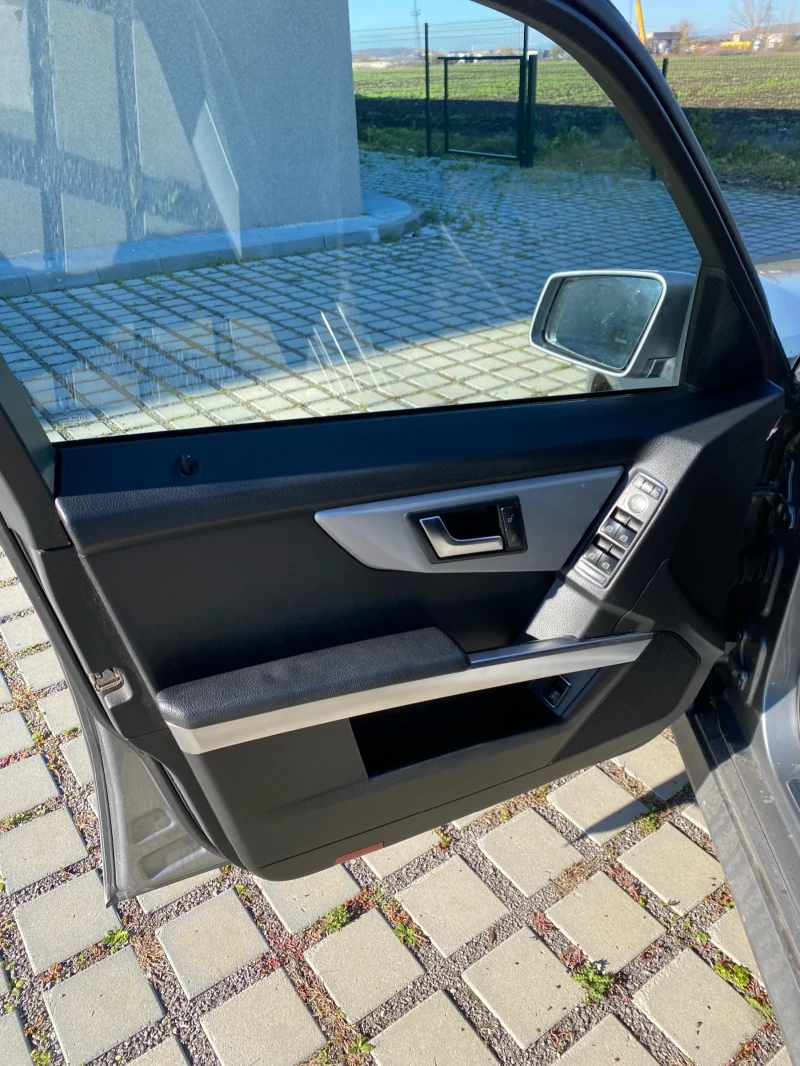 Mercedes-Benz GLK, снимка 9 - Автомобили и джипове - 52614771