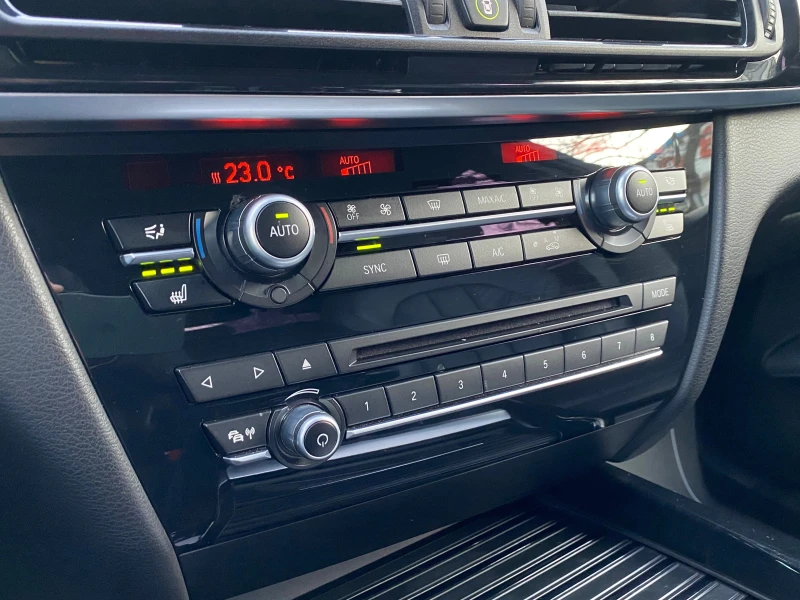 BMW X5 M-Pack* Head UP* 360* Harman/Kardon* , снимка 14 - Автомобили и джипове - 52839224