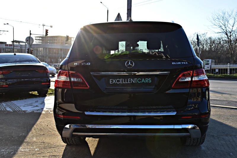 Mercedes-Benz ML 350 AMG* HEAD-UP* ВАКУУМ* DISSTRONIC, снимка 7 - Автомобили и джипове - 53112378