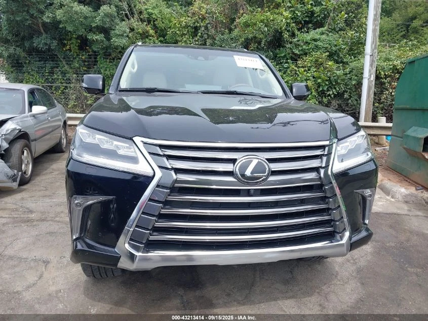Lexus LX 570 2019 LEXUS LX 570 THREE-ROW - изображение 2