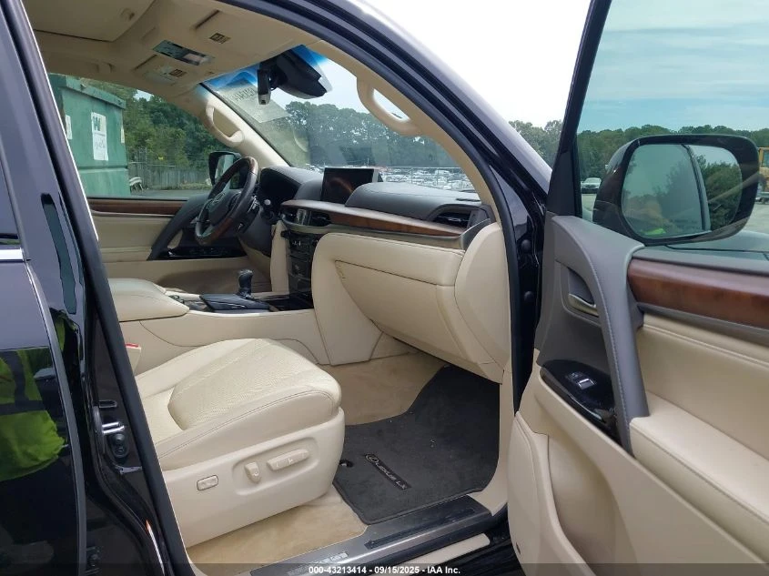 Lexus LX 570 2019 LEXUS LX 570 THREE-ROW - изображение 10