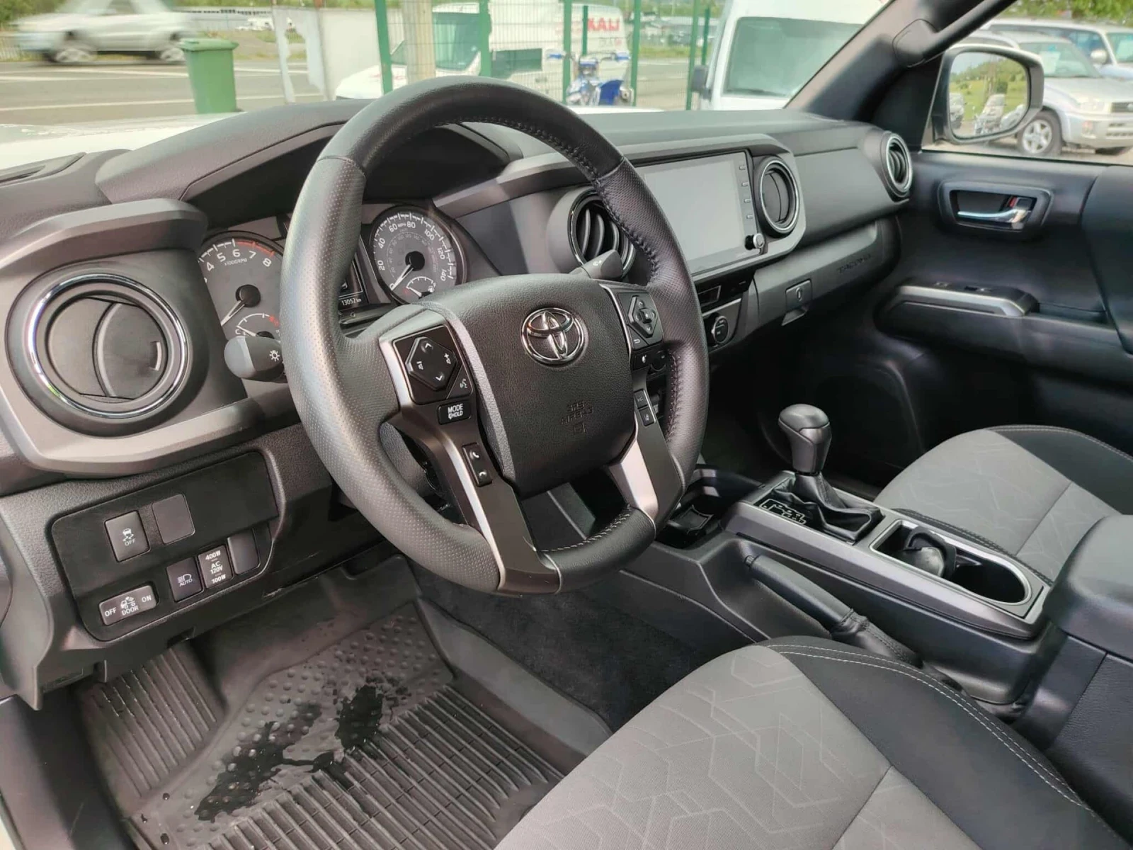 Toyota Tacoma  - изображение 8