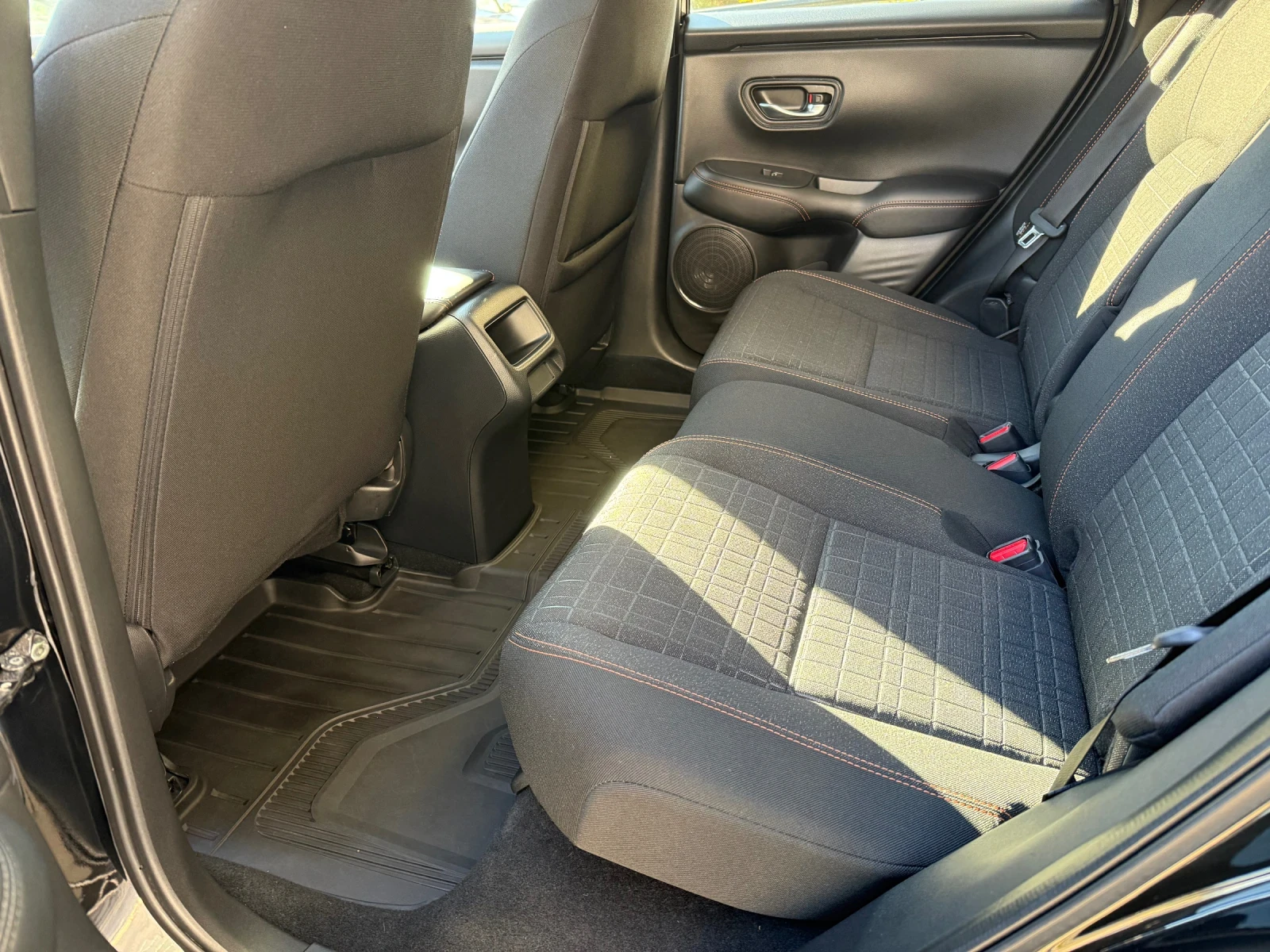 Honda Hr-v 2.0i AWD 2024 Distronic 22000km - изображение 7