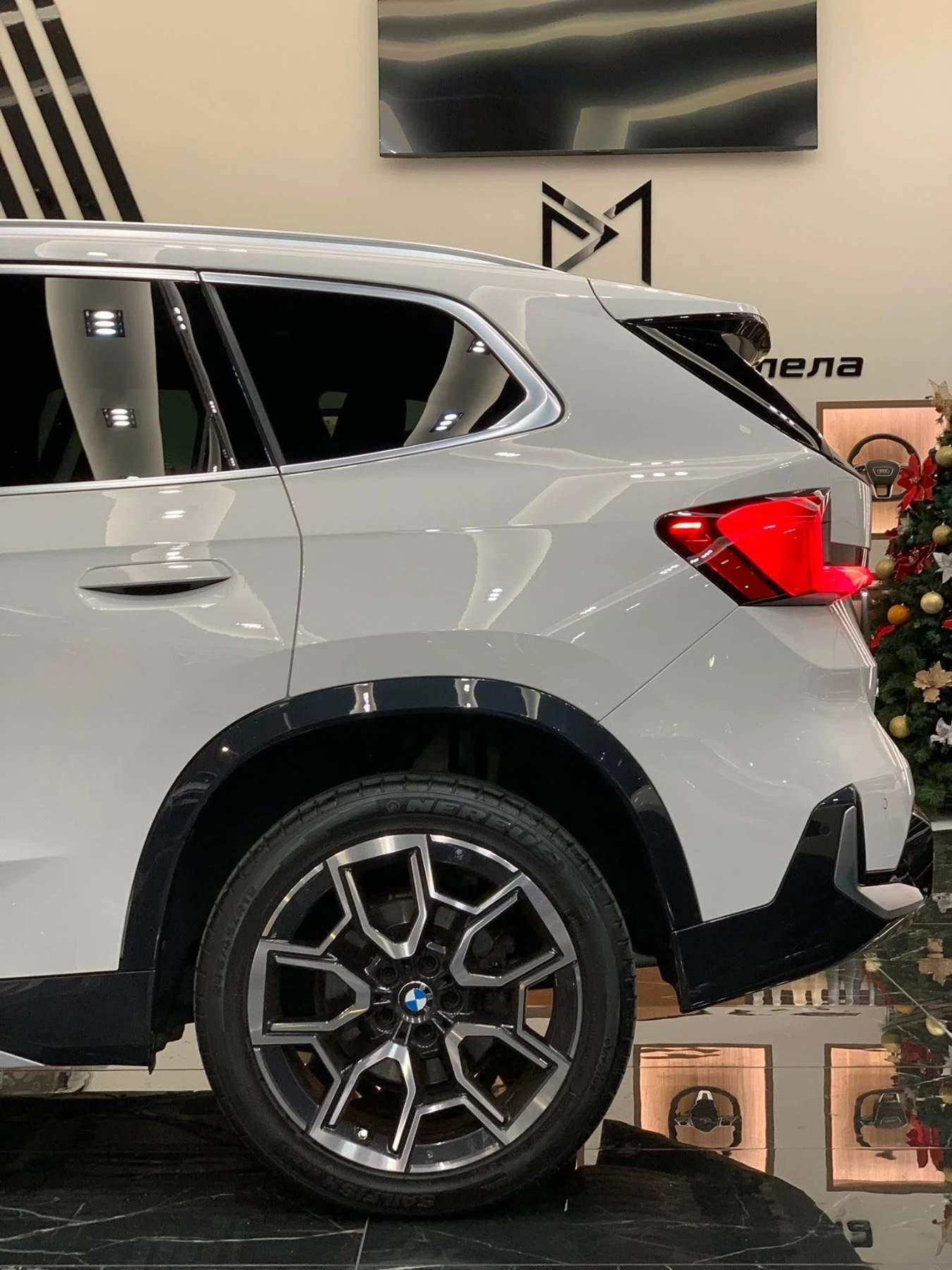 BMW X1 Xdrive - изображение 8