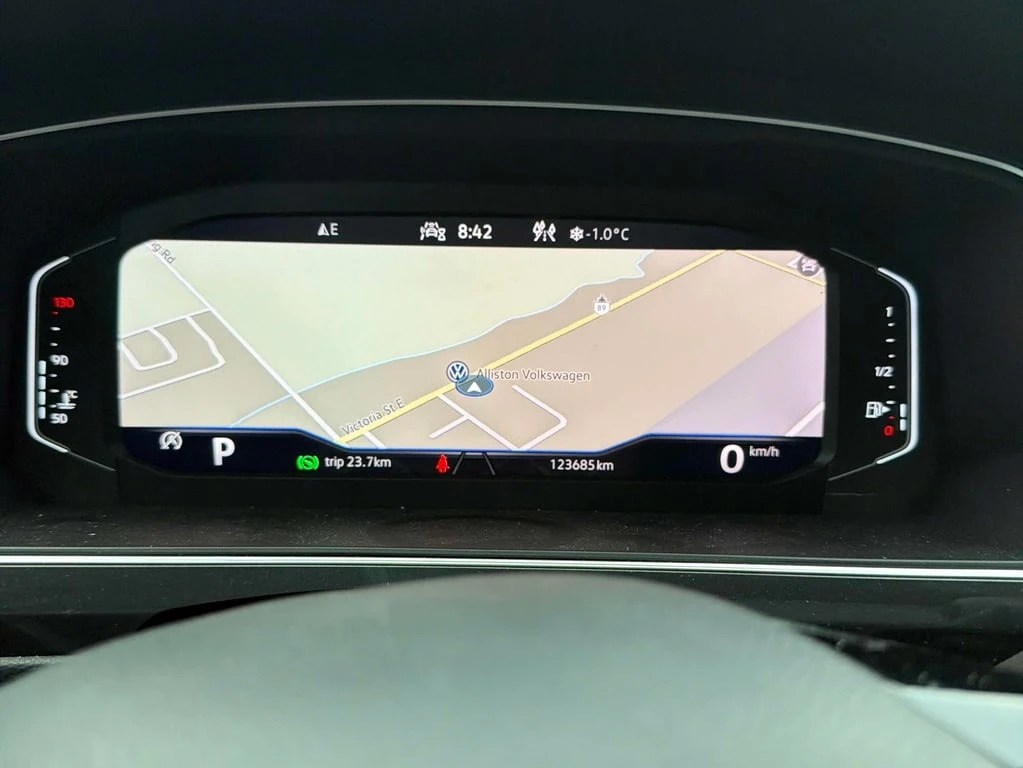 VW Tiguan  Highline | TOP | 360 | CARFAX - изображение 8