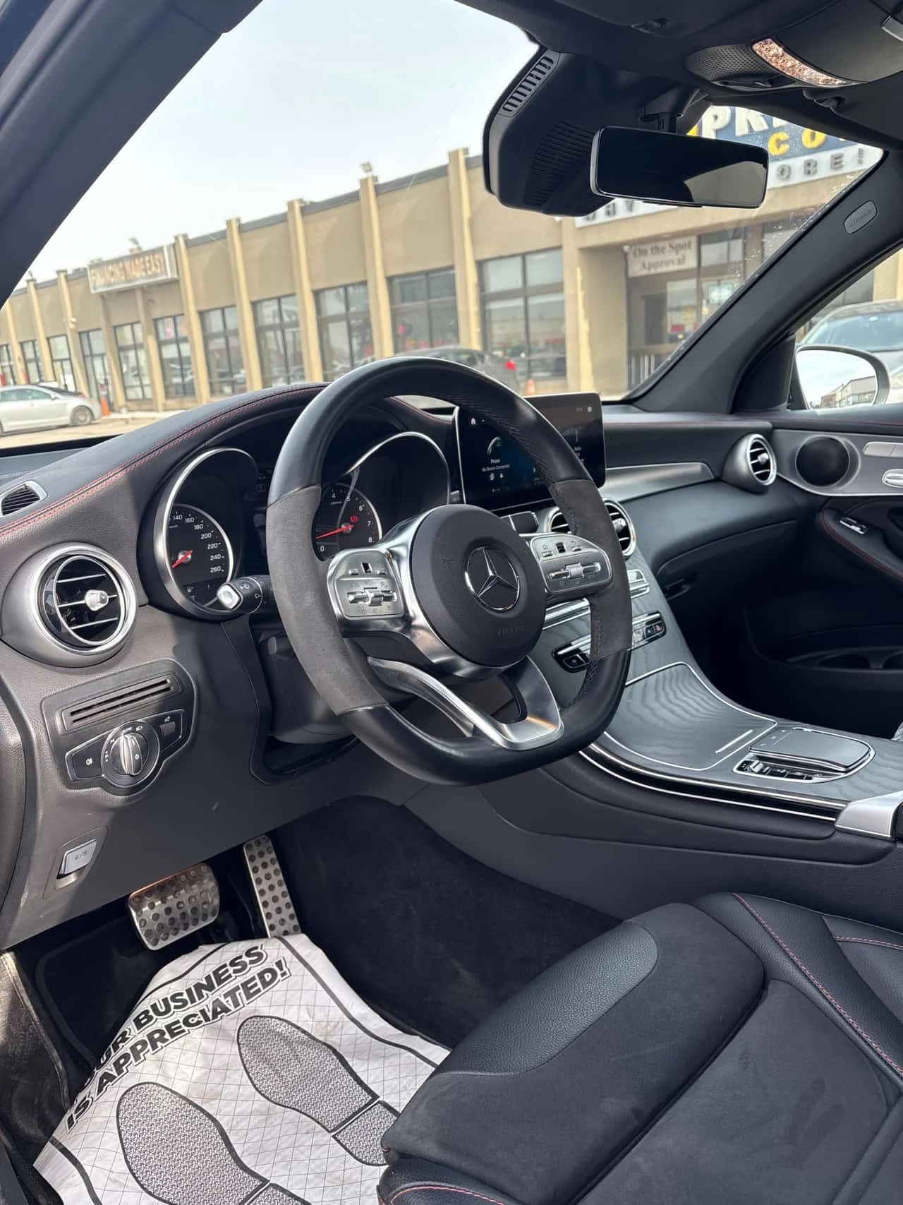 Mercedes-Benz GLC 300 * 4MATIC* КУПЕ* DISTRONIC* 360KAМЕРИ* ПАНОРАМА*  - изображение 5