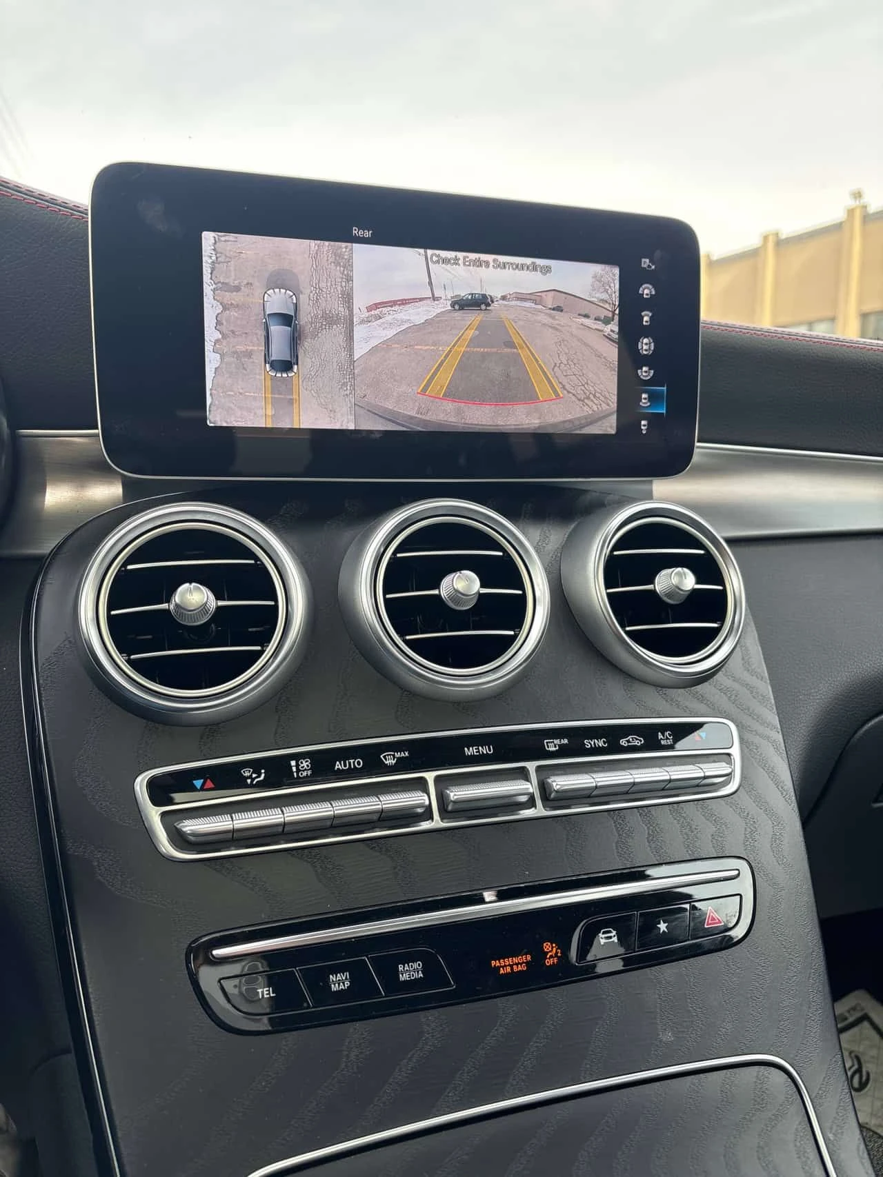 Mercedes-Benz GLC 300 * 4MATIC* КУПЕ* DISTRONIC* 360KAМЕРИ* ПАНОРАМА*  - изображение 9