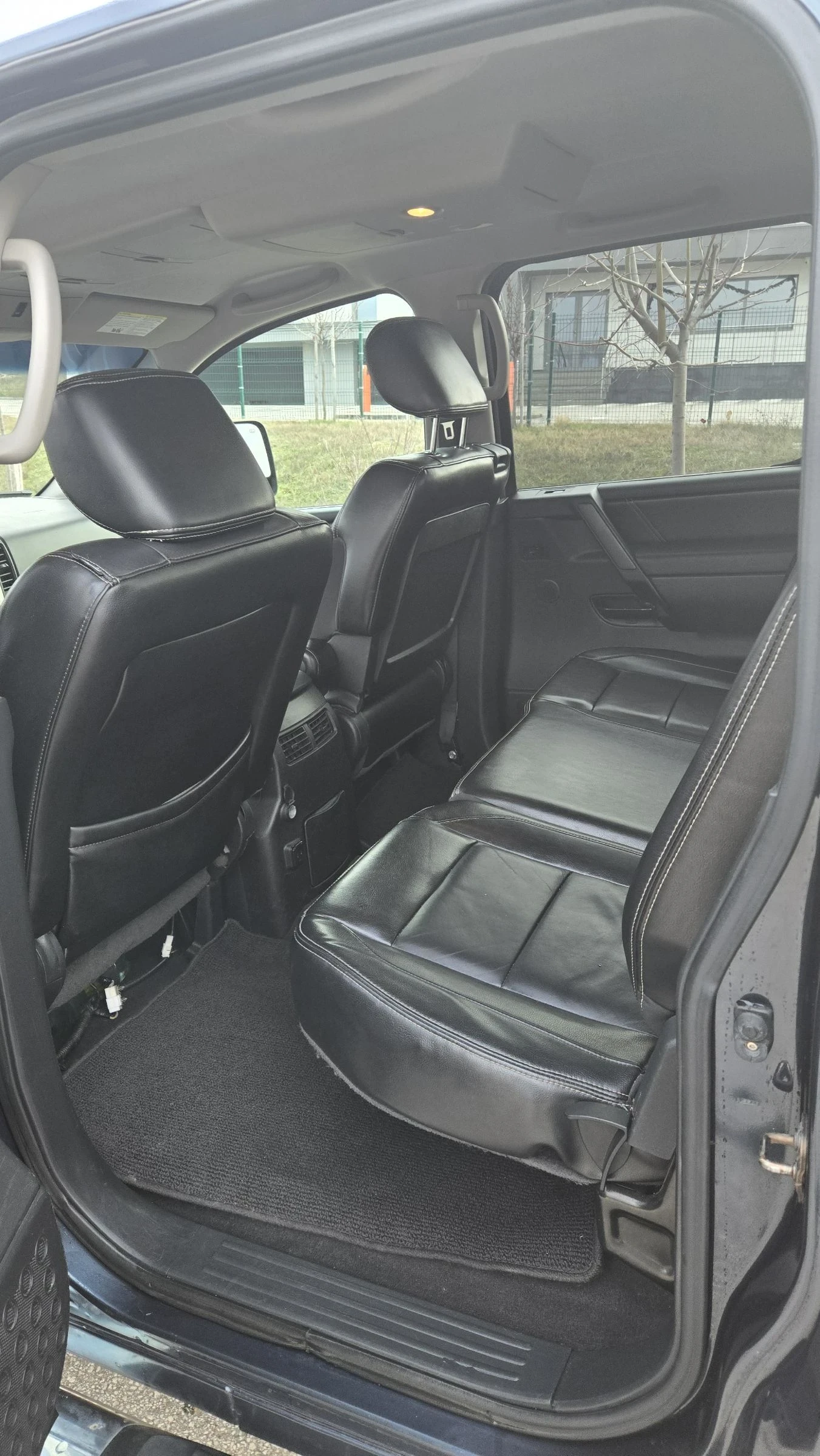 Nissan Titan crew cab 5.6 Pro-4X ГАЗ, снимка 9 - Автомобили и джипове - 53814833