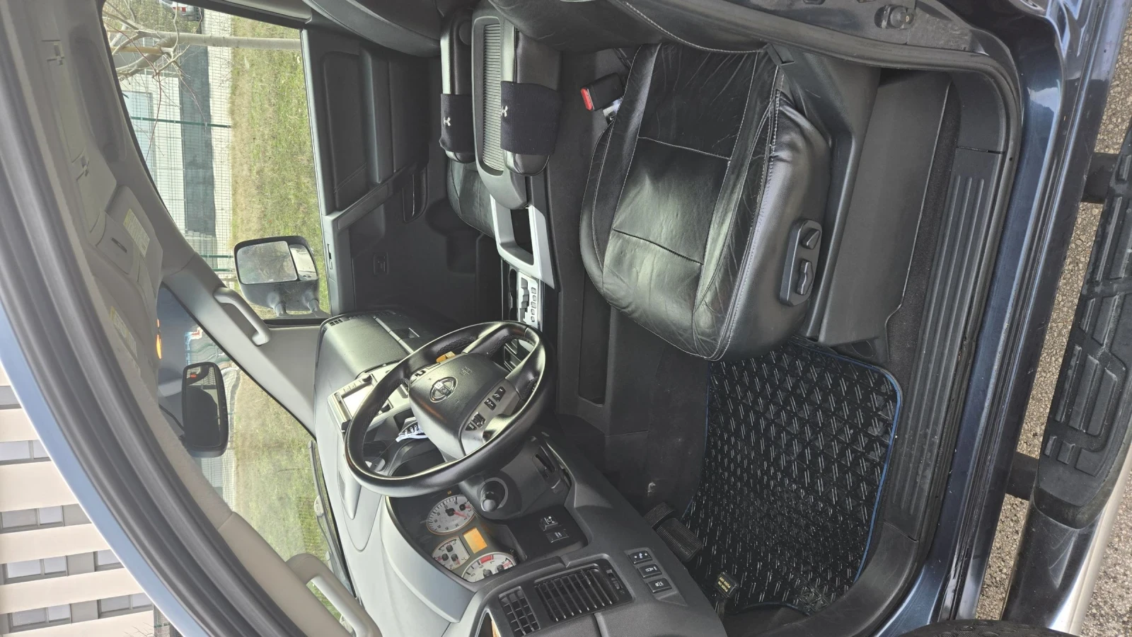 Nissan Titan crew cab 5.6 Pro-4X ГАЗ, снимка 10 - Автомобили и джипове - 53814833