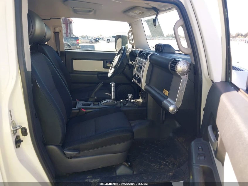 Toyota Fj cruiser 4.0l, снимка 5 - Автомобили и джипове - 53941334