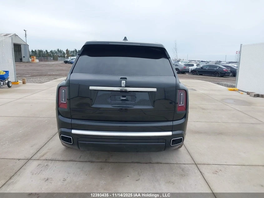 Rolls-Royce Cullinan Lemon Yellow Interior, снимка 4 - Автомобили и джипове - 54369082