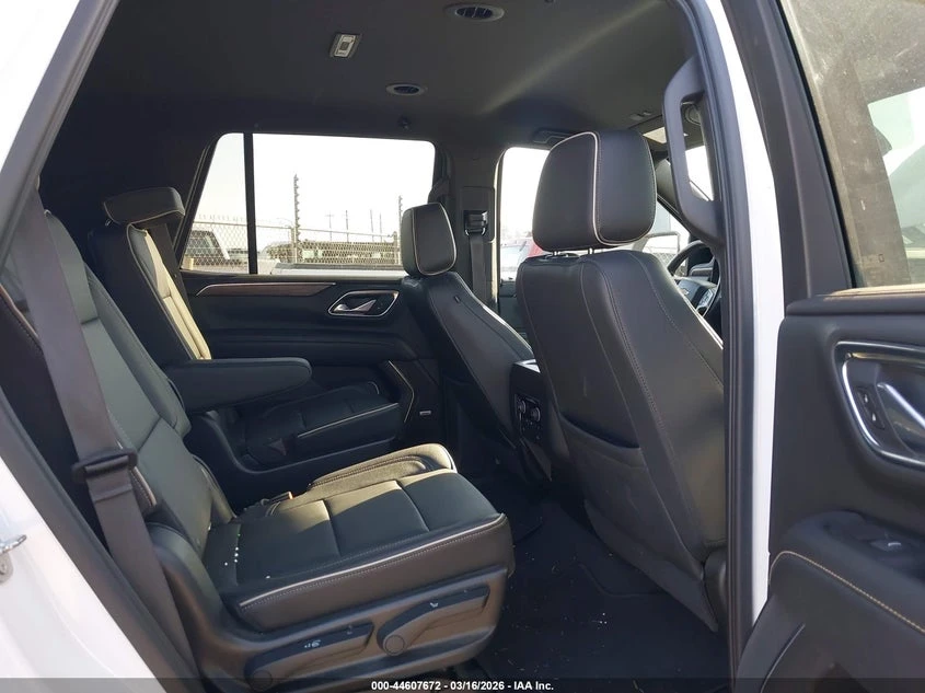Chevrolet Tahoe 5.3l 4Wd Premier, снимка 8 - Автомобили и джипове - 54389857