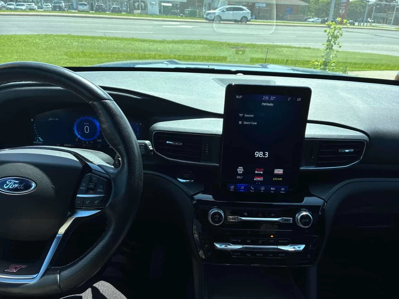 Ford Explorer * ST * 7 МЕСТЕН * 360 * ПРЕДСТАВИТЕЛСТВО, снимка 9 - Автомобили и джипове - 54642447