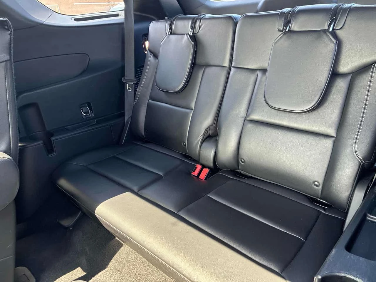Ford Explorer * ST * 7 МЕСТЕН * 360 * ПРЕДСТАВИТЕЛСТВО, снимка 13 - Автомобили и джипове - 54642447