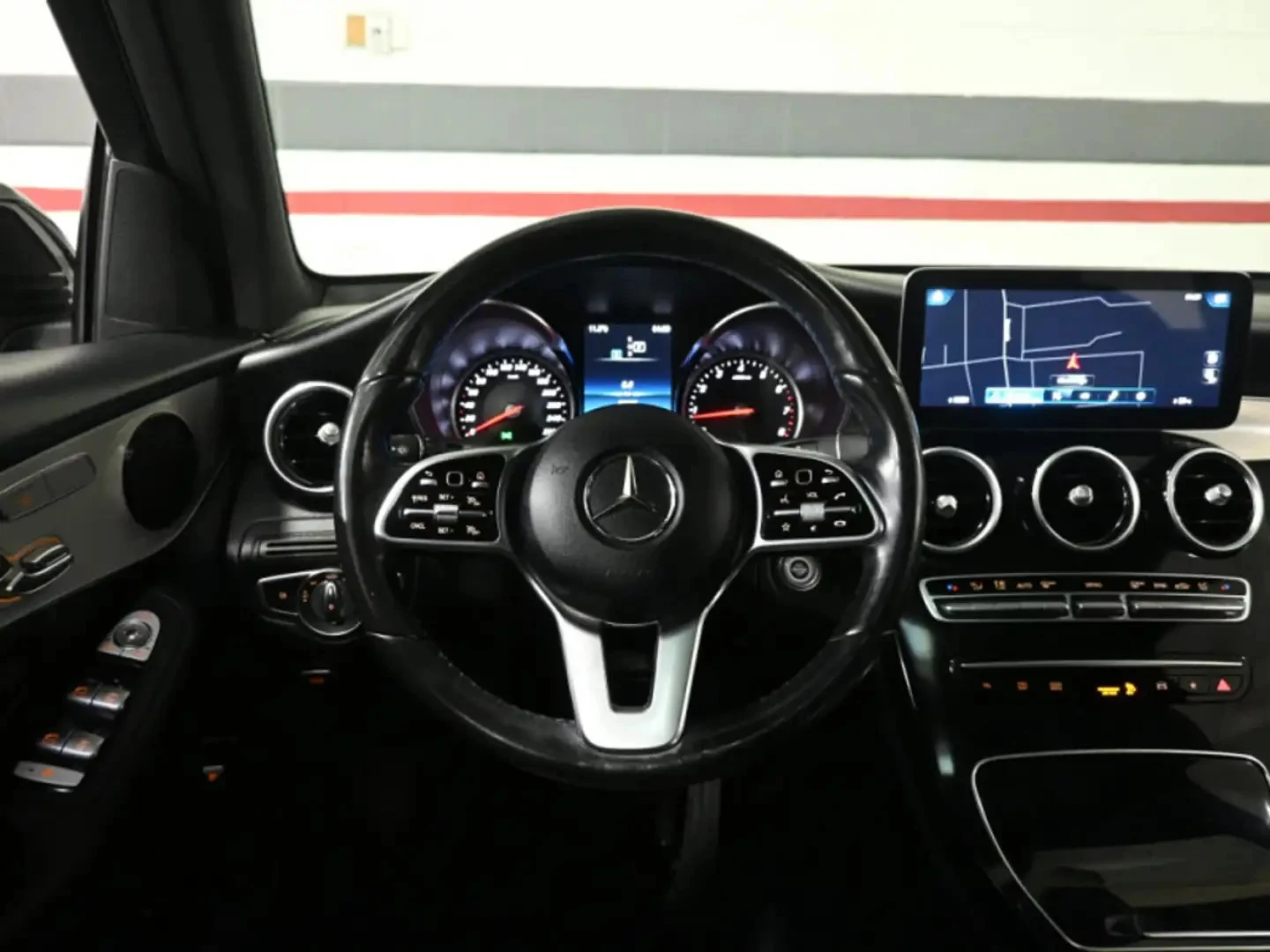 Mercedes-Benz GLC 300 ЦЕНА ДО БЪЛГАРИЯ РЕГИСТРАЦИЯ & АВТОКРЕДИТ, снимка 9 - Автомобили и джипове - 55301309