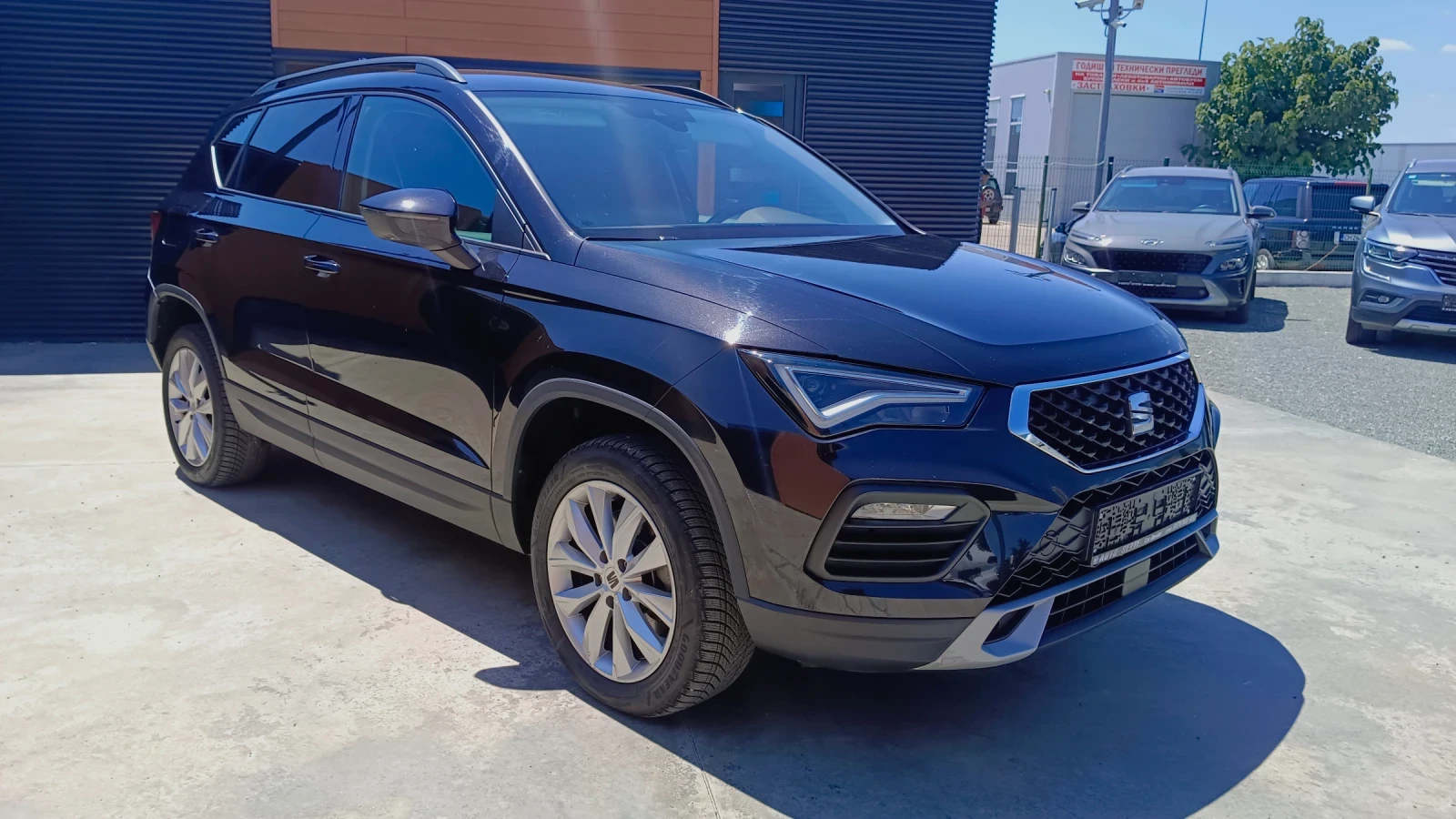 Seat Ateca 2.0TDI/NAVI/Distronic/Car play , снимка 3 - Автомобили и джипове - 55486246