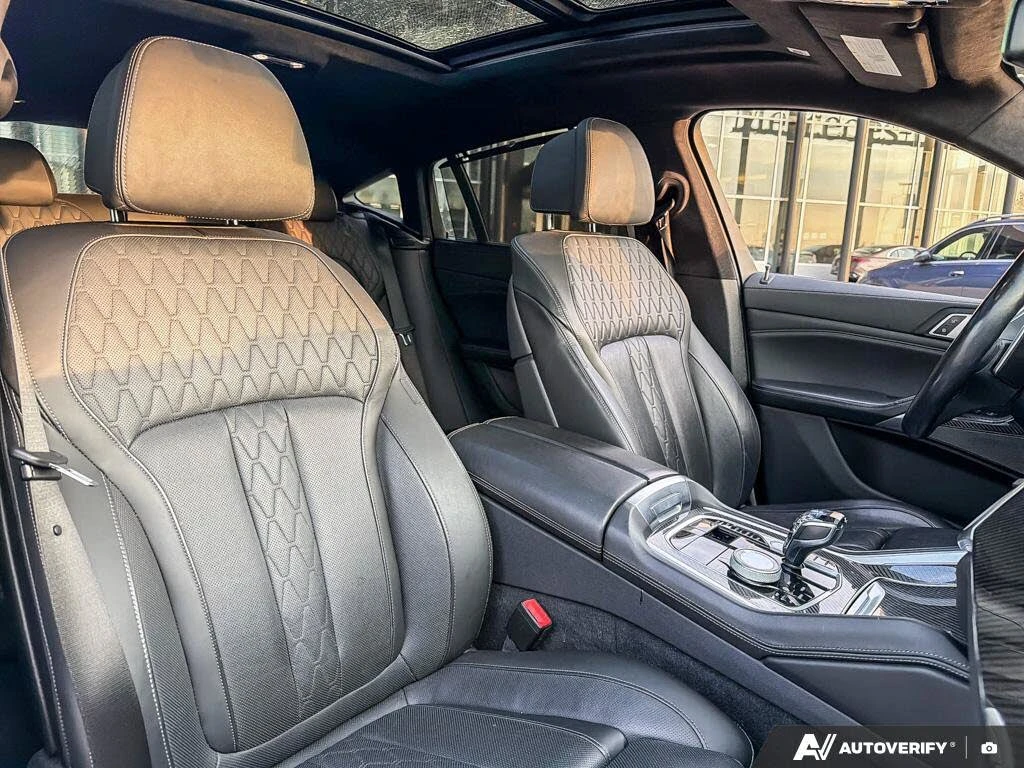BMW X6 M-PK* SOFT-CLOSE* DIS* МАСАЖ* ОБДУХ* 360* ALCANTAR, снимка 13 - Автомобили и джипове - 55492427
