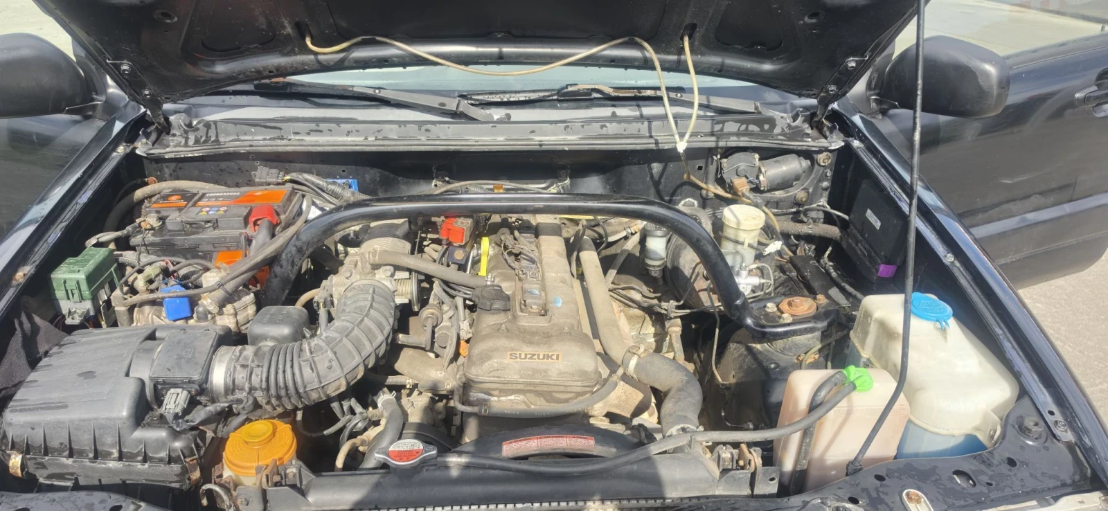 Suzuki Grand vitara 2.0, снимка 13 - Автомобили и джипове - 56257785