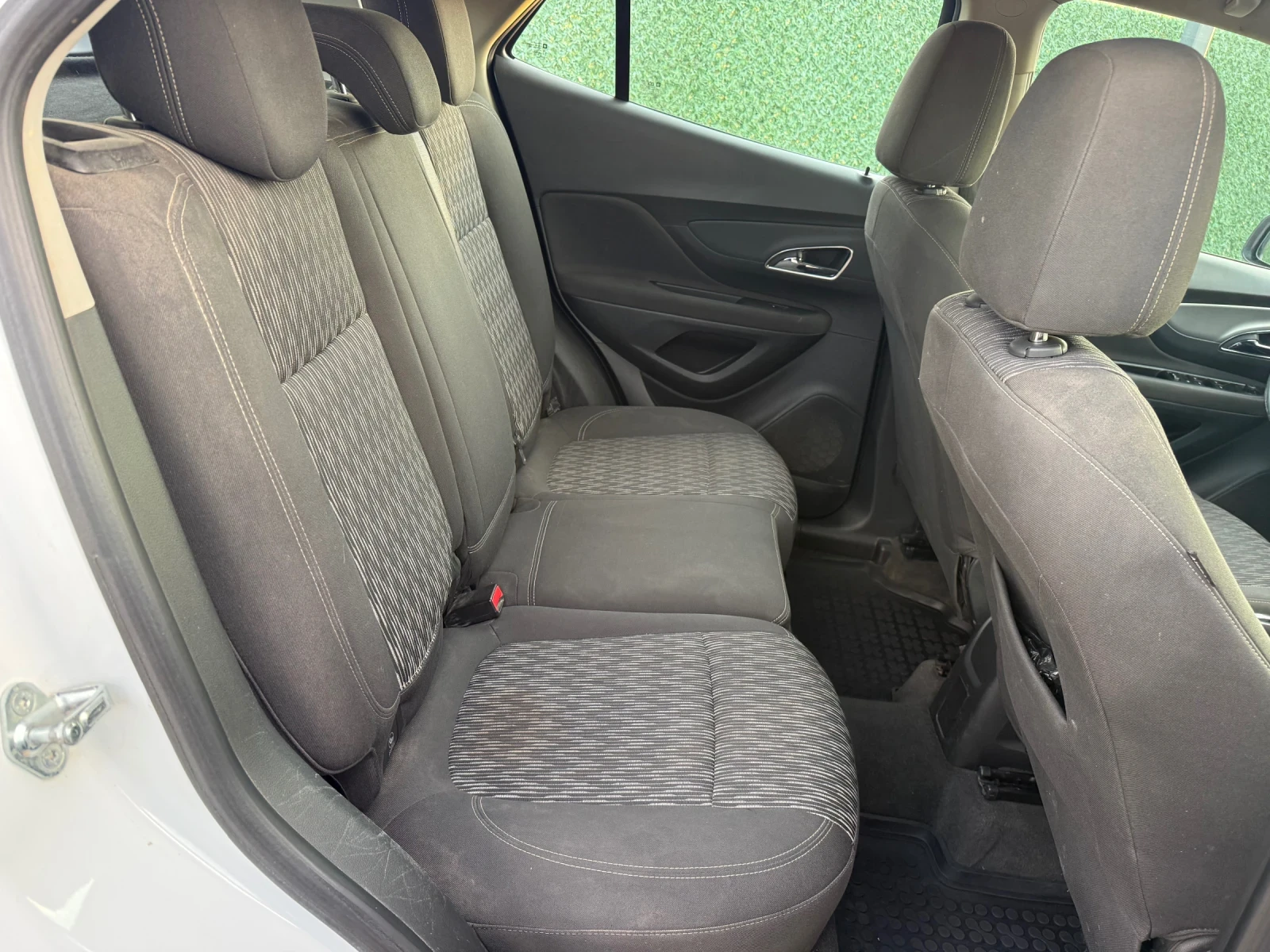 Opel Mokka 1.7CDTI 131h.p* EURO5* 4Х4, снимка 13 - Автомобили и джипове - 56317103