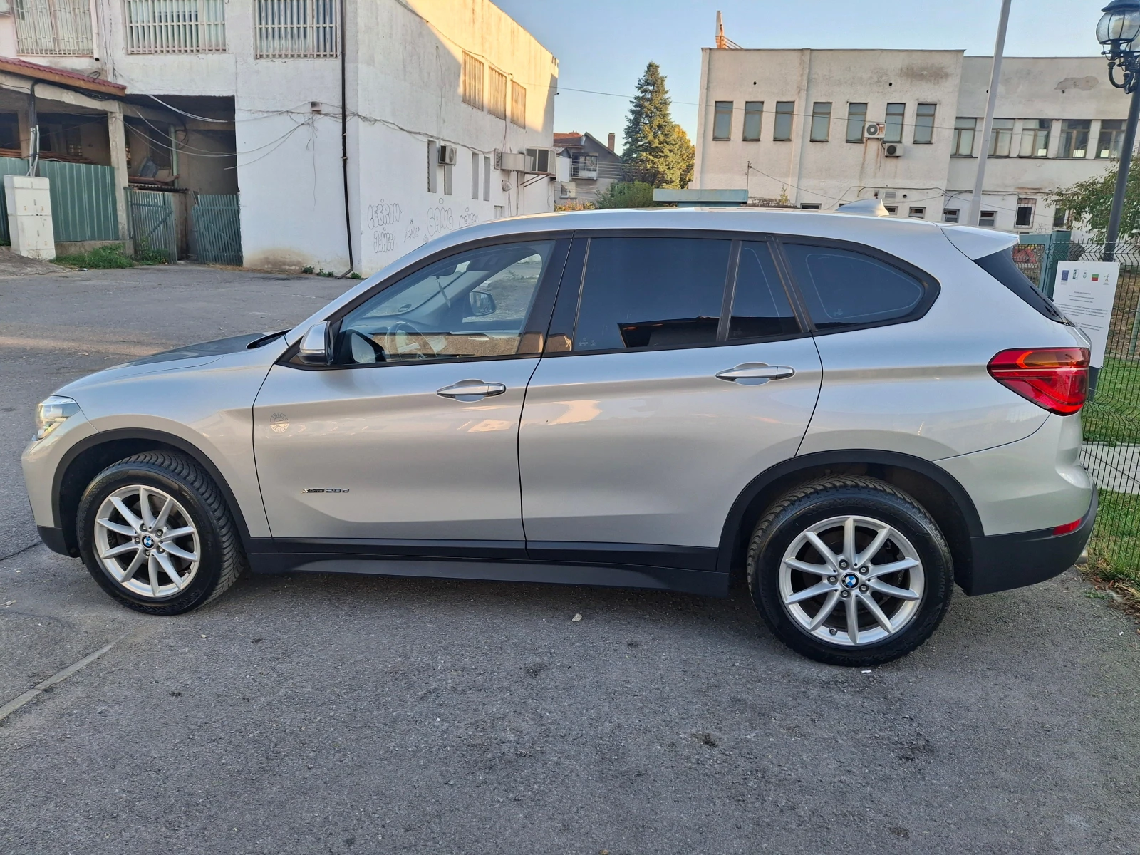 BMW X1 2.0d Xdrive, снимка 4 - Автомобили и джипове - 56381956