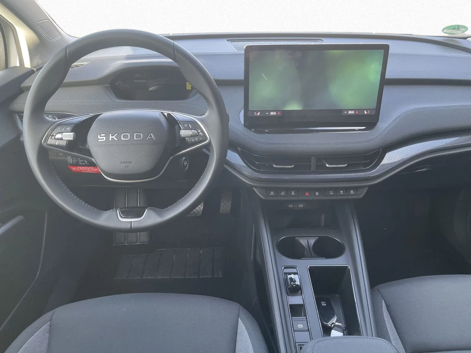 Skoda Elroq TOUR50/170HP/CAM/ACC/CPLAY/KLESS/NAVI/720q | Mobile.bg � ����������� 7