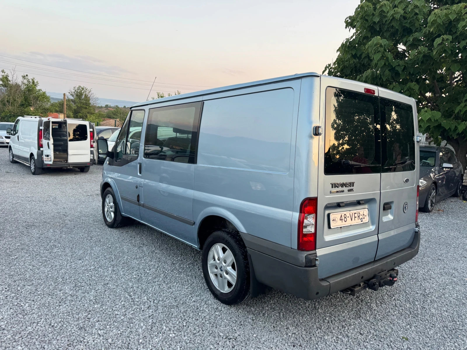 Ford Transit 2.2dti КЛИМАТИК 6-места 198хл.км - изображение 9