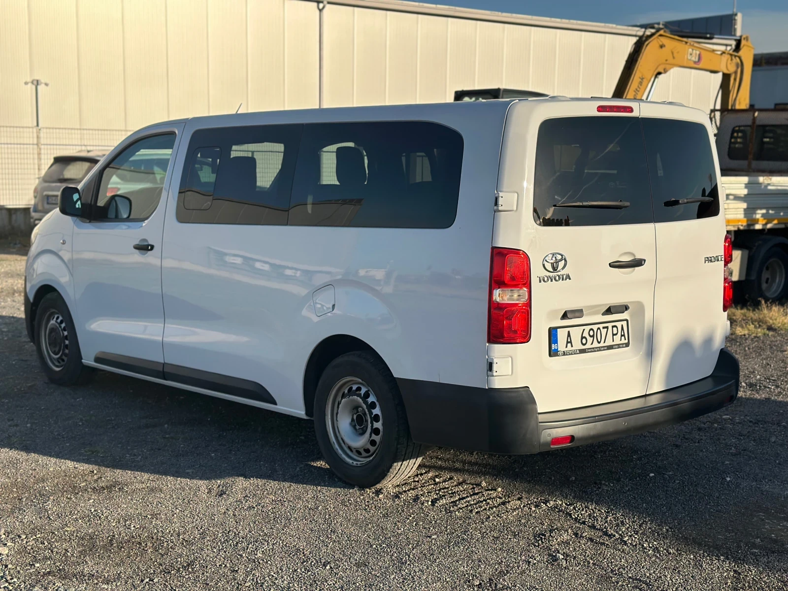 Toyota Proace 8+ 1, снимка 5 - Бусове и автобуси - 56725978